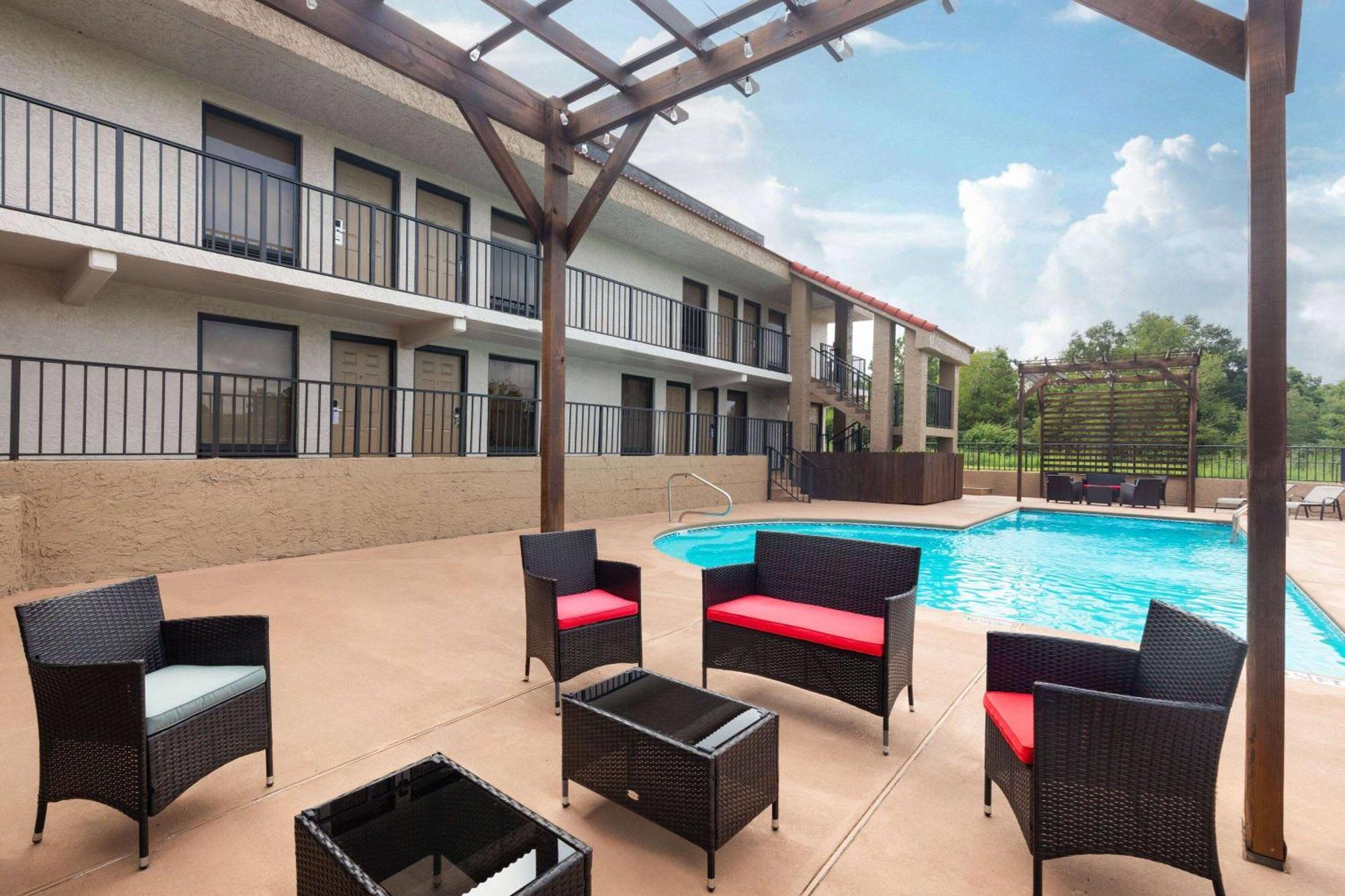 Ramada By Wyndham Bainbridge Hotel Luaran gambar